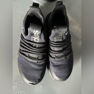 Adidas Black Athletic Footwear: kids (1)